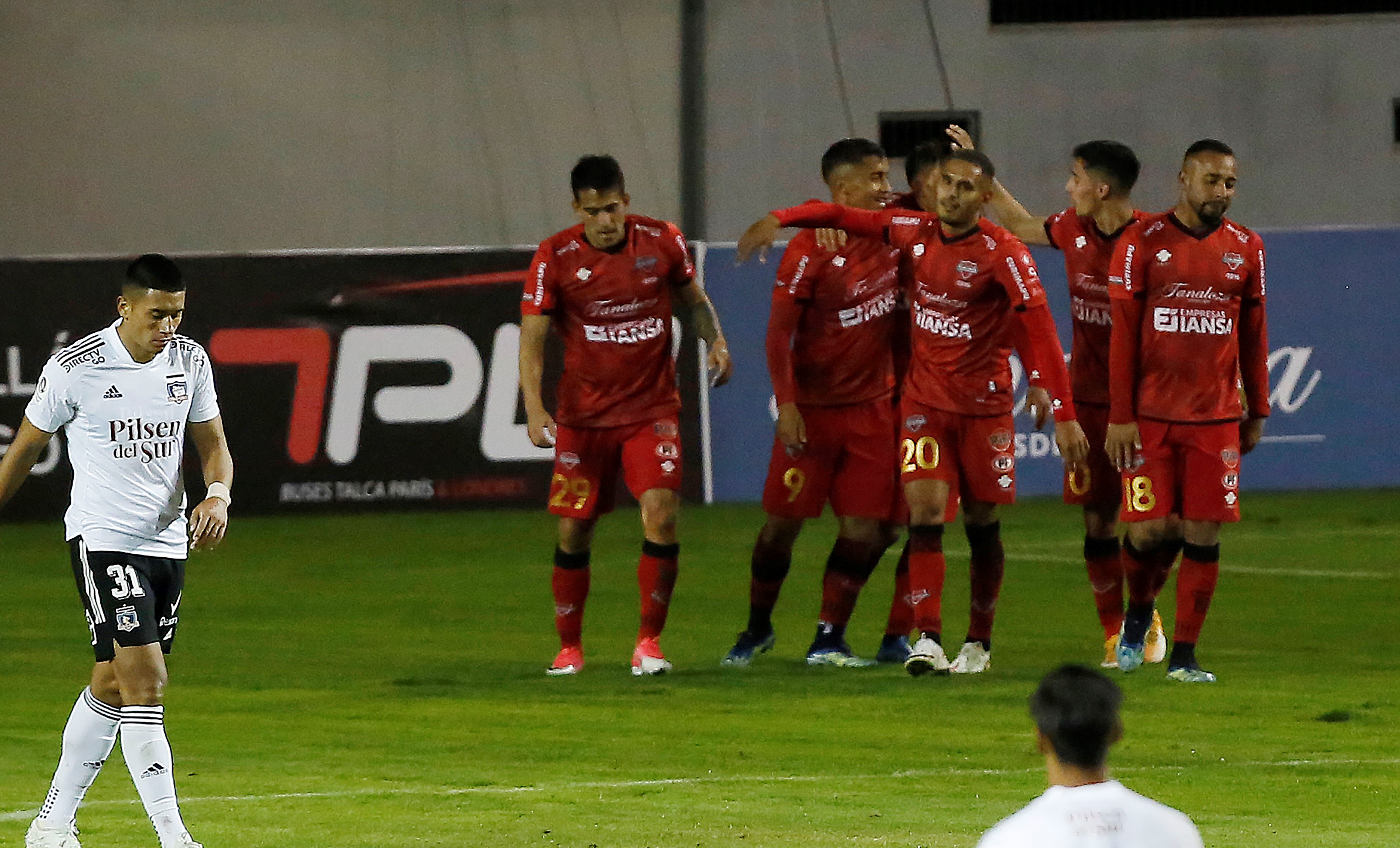 Ñublense lo dio vuelta ante Colo Colo con gol de Mathías Pinto