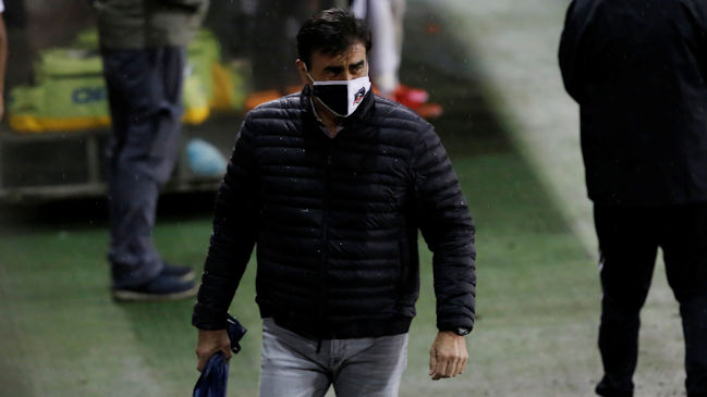 Gustavo Quinteros: Me queda algo de angustia por el resultado, pero feliz por los chicos