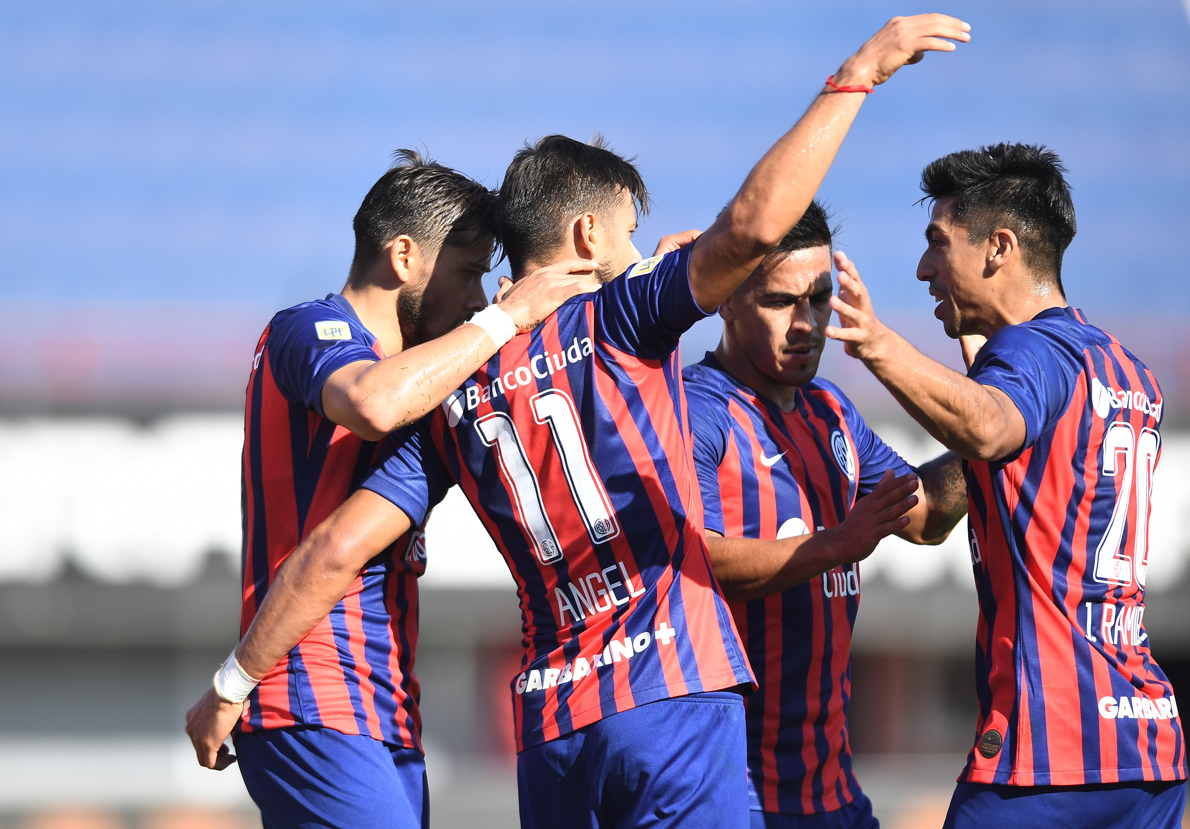 San Lorenzo venció a Godoy Cruz y se acercó a la clasificación a los playoffs del torneo argentino