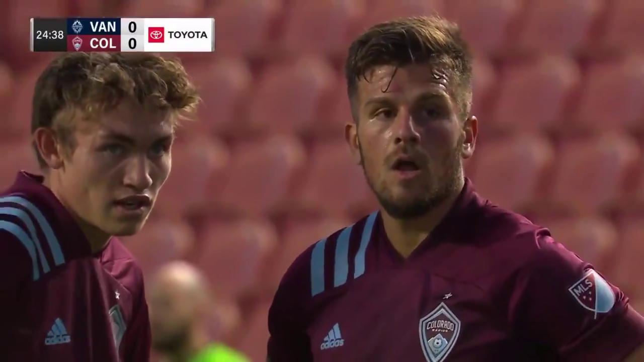 ¡Al ángulo! Diego Rubio anotó un golazo de tiro libre para Colorado Rapids en la MLS
