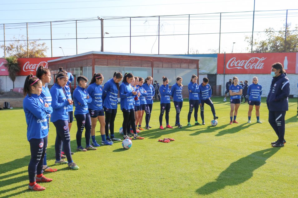 La selección chilena femenina completó su primer microciclo de cara a los Juegos Olímpicos