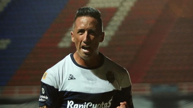 Boca Juniors se interesó en fichar a Lucas Barrios