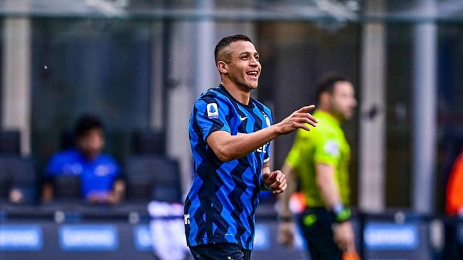 Alexis Sánchez se lució con un derechazo y marcó su doblete ante Sampdoria