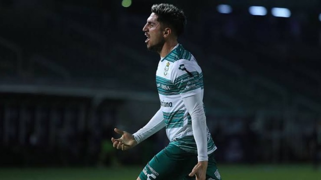 Diego Valdés marcó un tanto en la goleada y clasificación de Santos Laguna a play-offs en México
