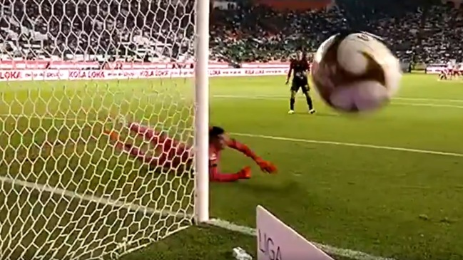 Golpeó a un periodista: Otra mirada del penal fallado de Víctor Dávila y que sentenció a León