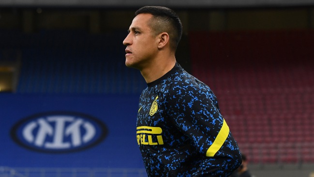 Alexis Sánchez encendió las alarmas en la Roja: Salió lesionado del duelo entre Inter y AS Roma