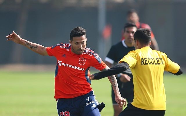 U. de Chile goleó a Deportes Recoleta en partido de práctica en el Complejo Deportivo Azul