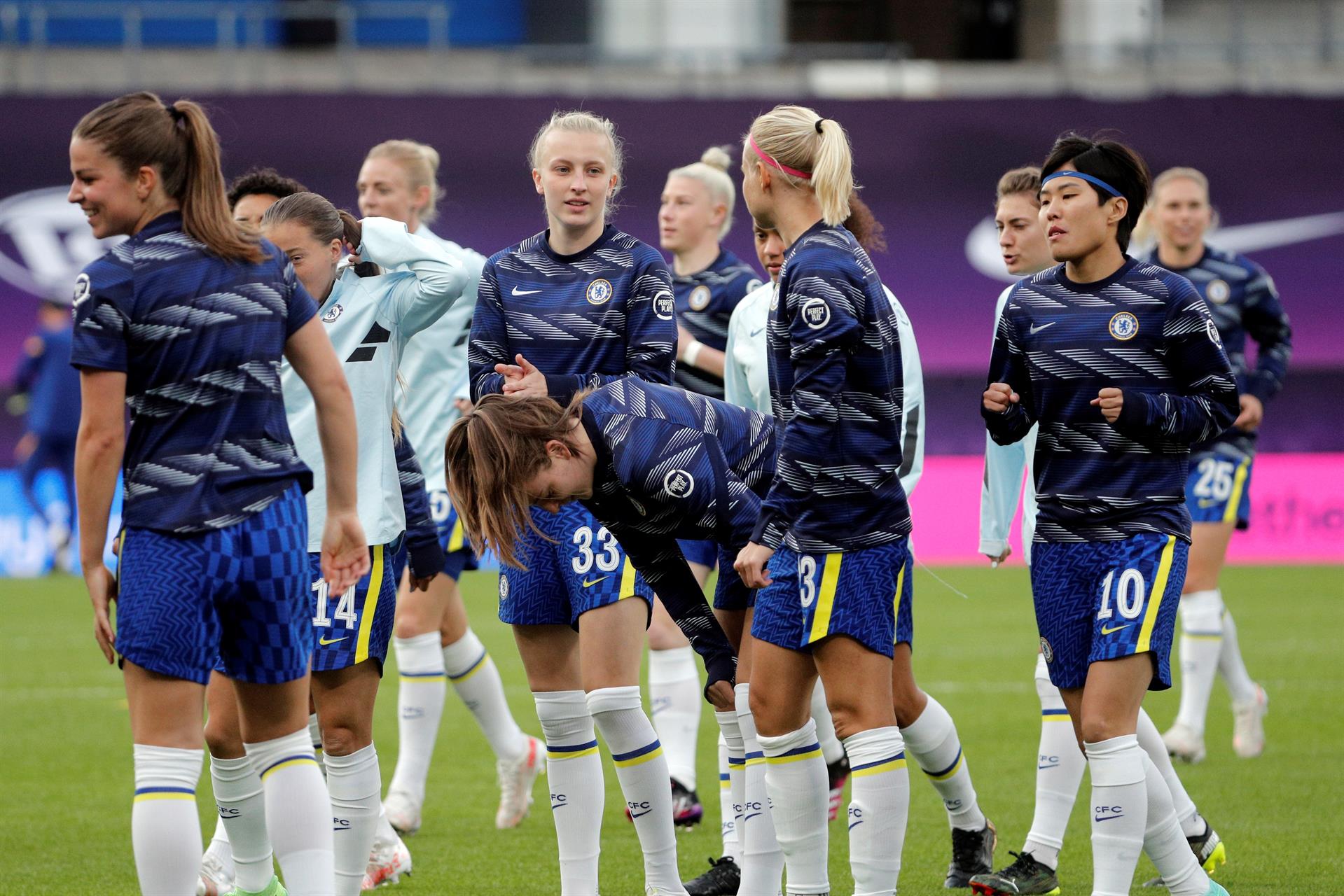 Chelsea y Barcelona se enfrentan por el título en la final de la Champions Femenina