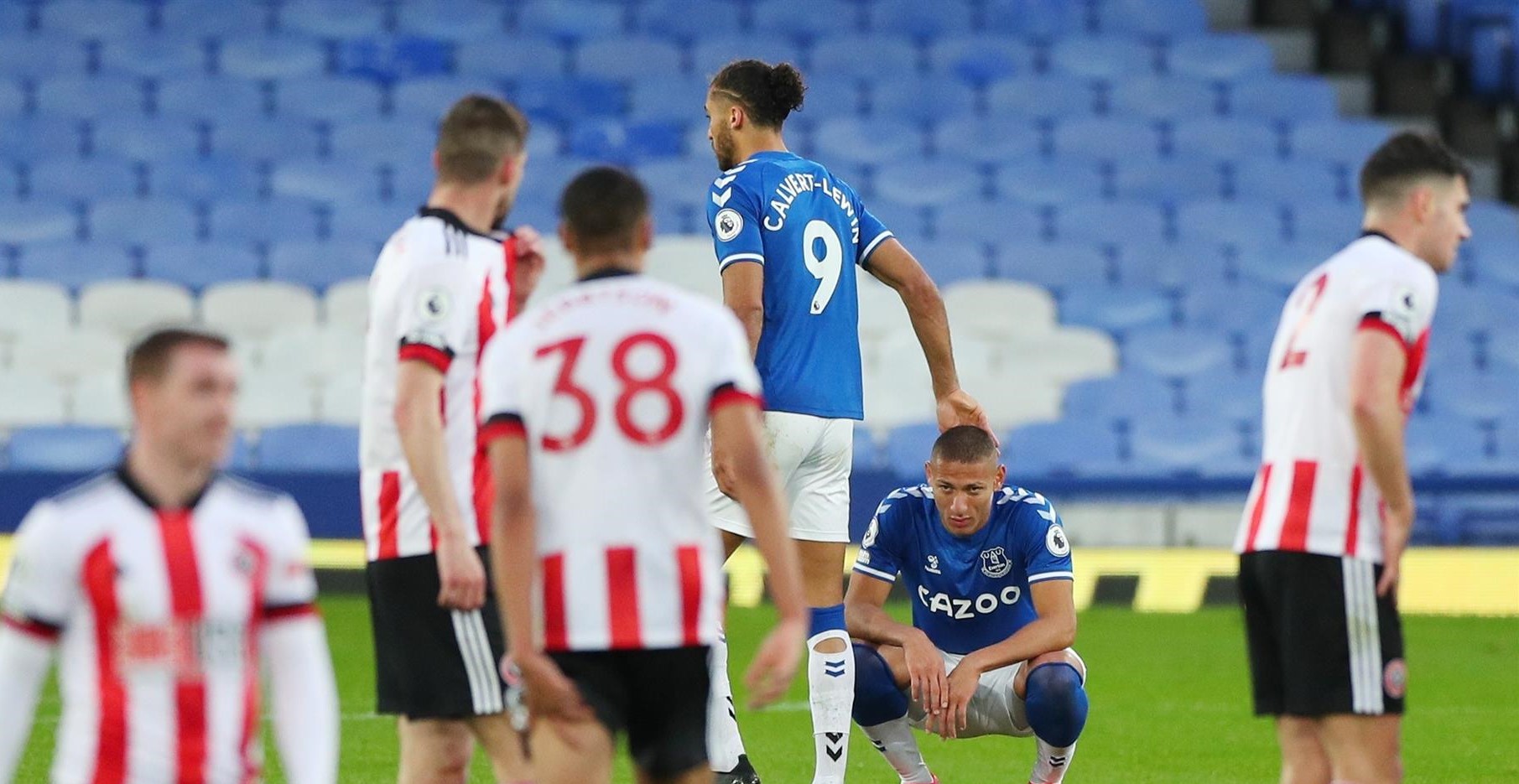 Everton perdió ante el colista Sheffield United y se alejó de la Europa League