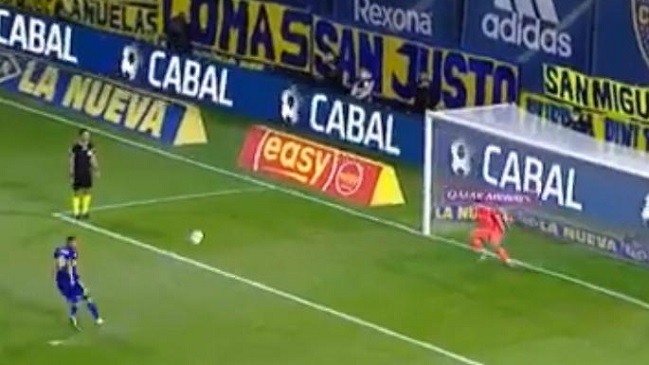 “A lo Candelo”: El penal que falló Cardona en Boca ante el portero juvenil de River Plate