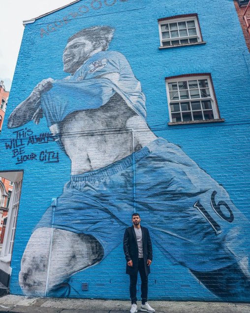 El mural que le dedicaron a Sergio Agüero en Manchester
