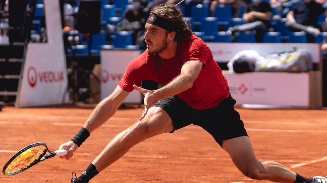 Stefanos Tsitsipas agrandó su palmarés con el título en Lyon