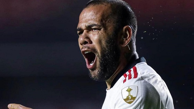 ¡Otro más! Dani Alves sumó su título número 41 con nuevo festejo de Sao Paulo