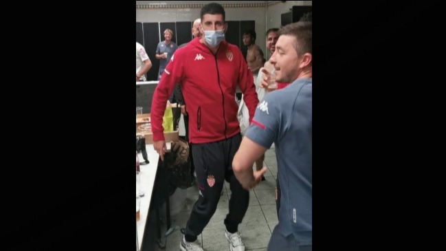 El vistoso baile de Maripán para festejar la clasificación de Mónaco a la Champions