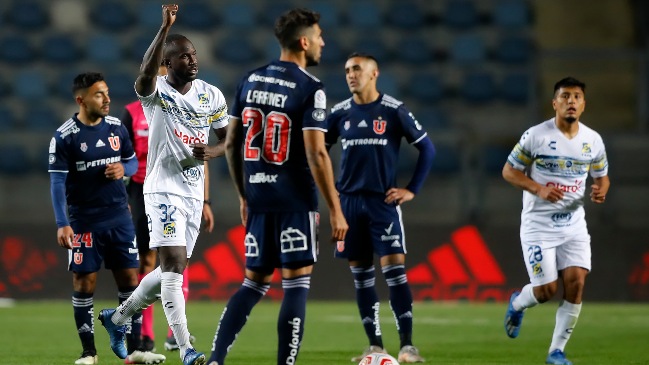 “Alcohol Gel” Waterman convirtió un penal y puso a Everton en ventaja sobre la U