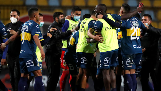 Everton de Viña del Mar agradeció las felicitaciones de su par inglés tras el clásico porteño