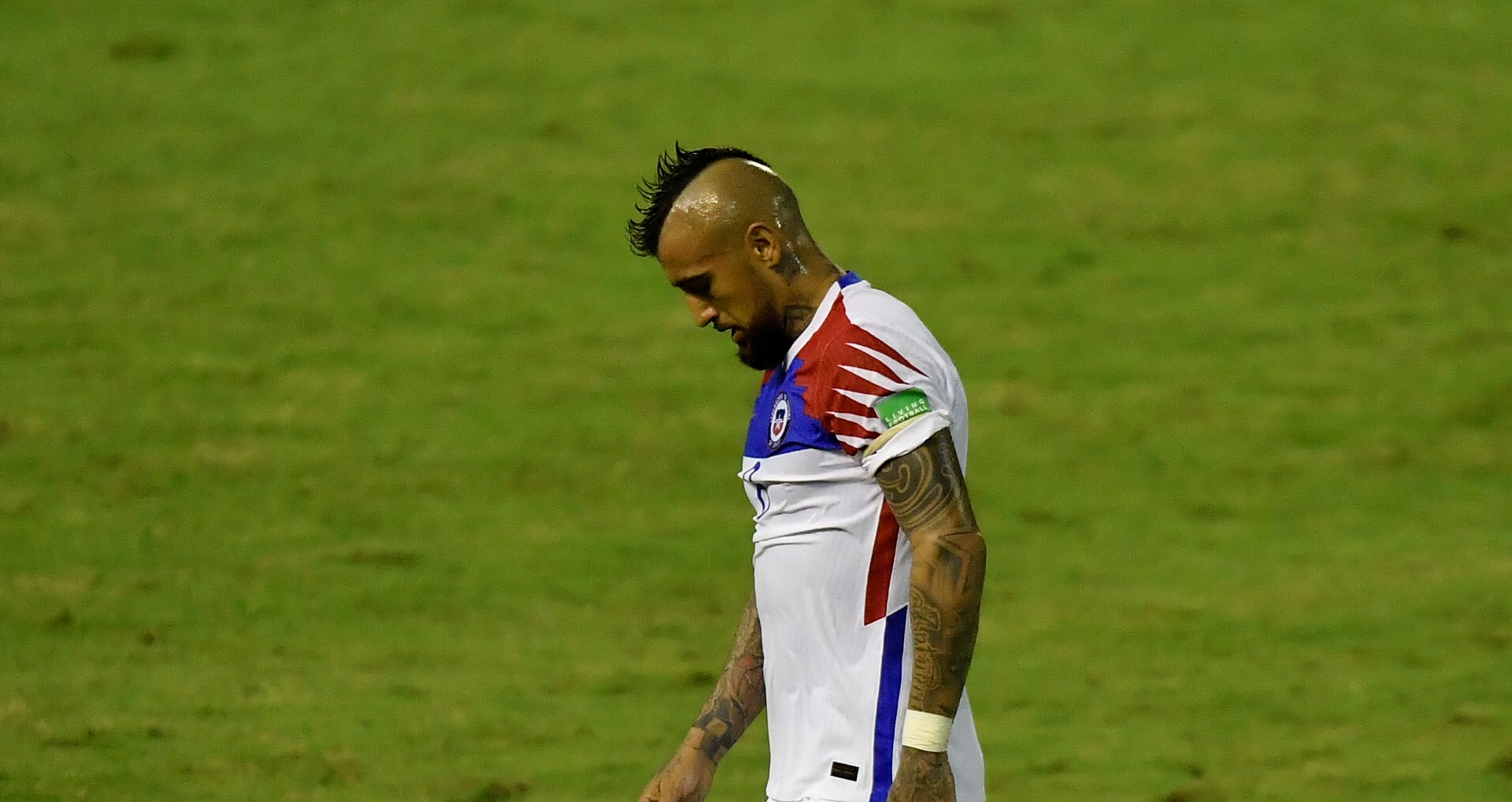 Oficial: La Roja informó que Arturo Vidal tiene Covid-19 y está hospitalizado