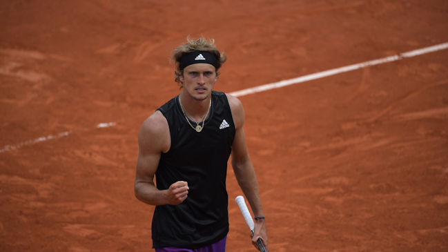 Alexander Zverev se metió en tercera ronda de Roland Garros tras vencer a Roman Safiullin