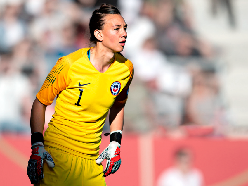 Christiane Endler lidera nómina de La Roja para amistosos contra Eslovaquia y Alemania