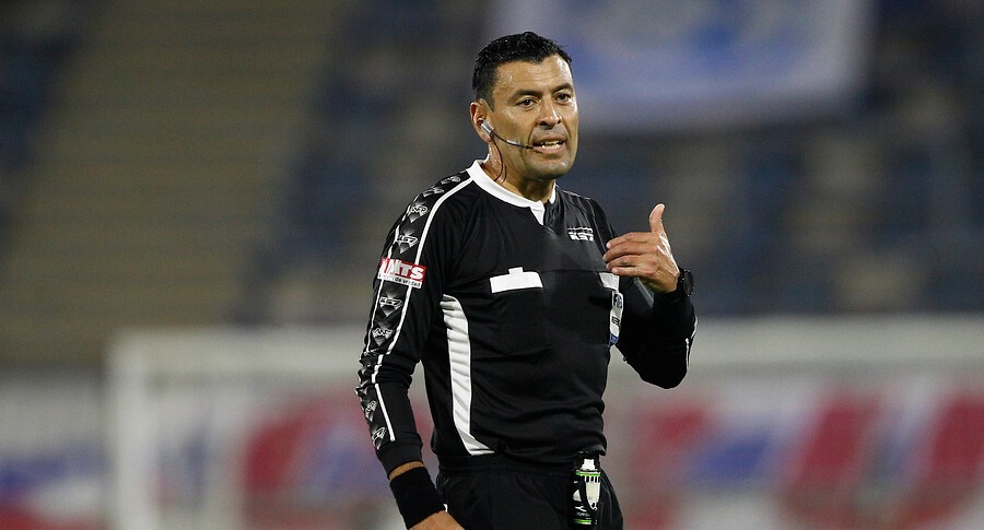 Roberto Tobar dirigirá una Copa América que contará con árbitros europeos