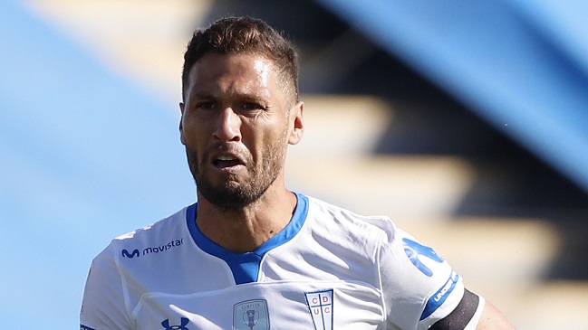 Germán Lanaro volvió a los entrenamientos de U. Católica tras su rotura de ligamentos
