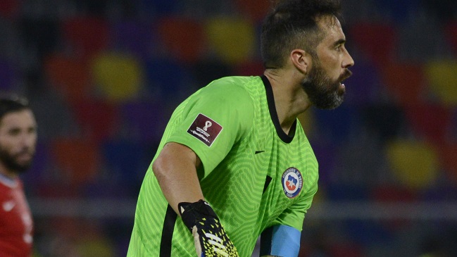 Claudio Bravo tras empate con Argentina: Gran trabajo de todos, no dejemos de creer