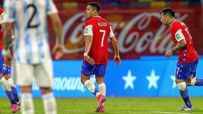 “Chile, unidos”: El motivador mensaje de Alexis antes del cruce ante Bolivia