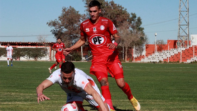 Unión La Calera superó a Cobresal y se metió en la pelea por el liderato