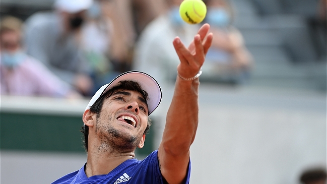Cristian Garin se mide ante Daniil Medvedev en los octavos de Roland Garros