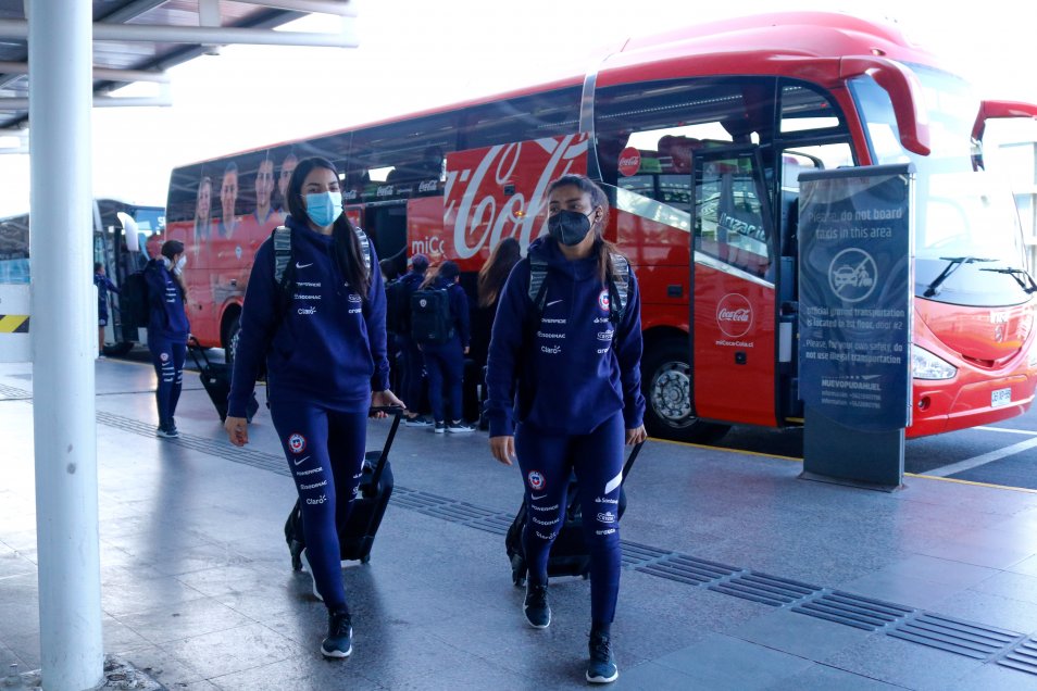 La Roja Femenina viajó a Europa para jugar amistosos previos de Tokio 2020
