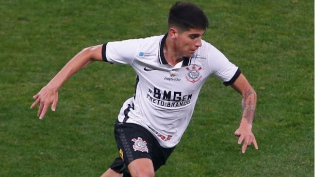 Angelo Araos fue titular en el primer triunfo de Corinthians en el Brasileirao