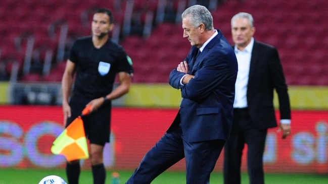 Gustavo Alfaro: El partido ante Perú se empezará a ganar en la mitad de la cancha
