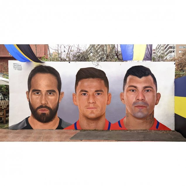 Los extraordinarios murales descontaminantes realizados en honor a jugadores de La Roja