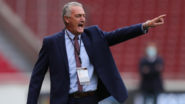 Gustavo Alfaro cree que la derrota de Ecuador ante Perú fue producto de desatenciones