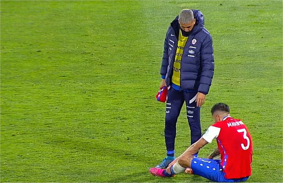 El más golpeado con el empate: Guillermo Maripán mostró su desazón tras duelo ante Bolivia