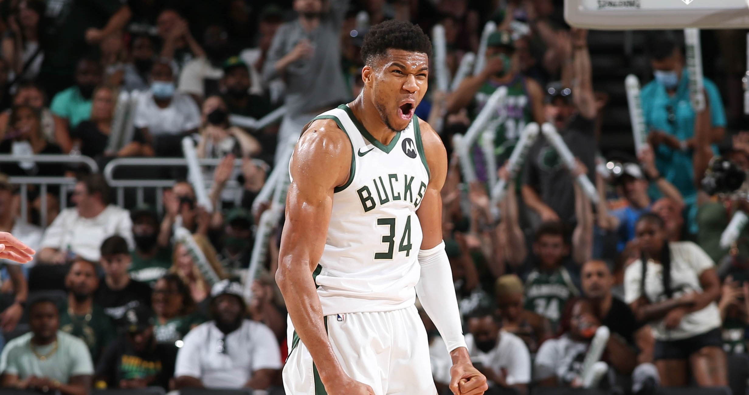 Milwaukee Bucks venció a Brooklyn Nets e igualó la serie de semifinales en la Conferencia Este