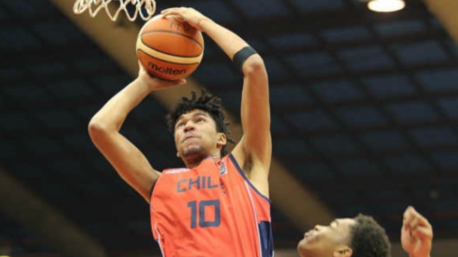 Maxwell Lorca fue citado a la selección de baloncesto que jugará Clasificatorias