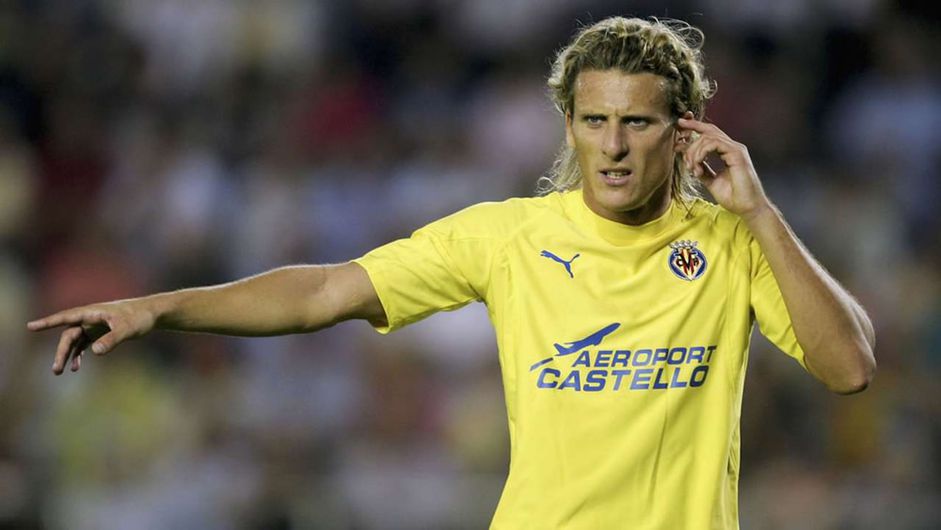 Diego Forlán: Manuel Pellegrini es una muy buena persona, trabajador y con ideas claras