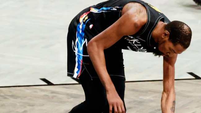 La soberbia actuación de Kevin Durant en victoria de los Nets sobre Milwaukee