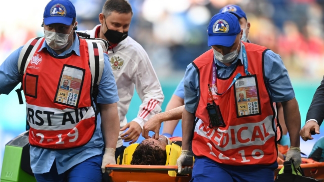 Seleccionado ruso Mario Fernandes fue hospitalizado con una lesión en la columna