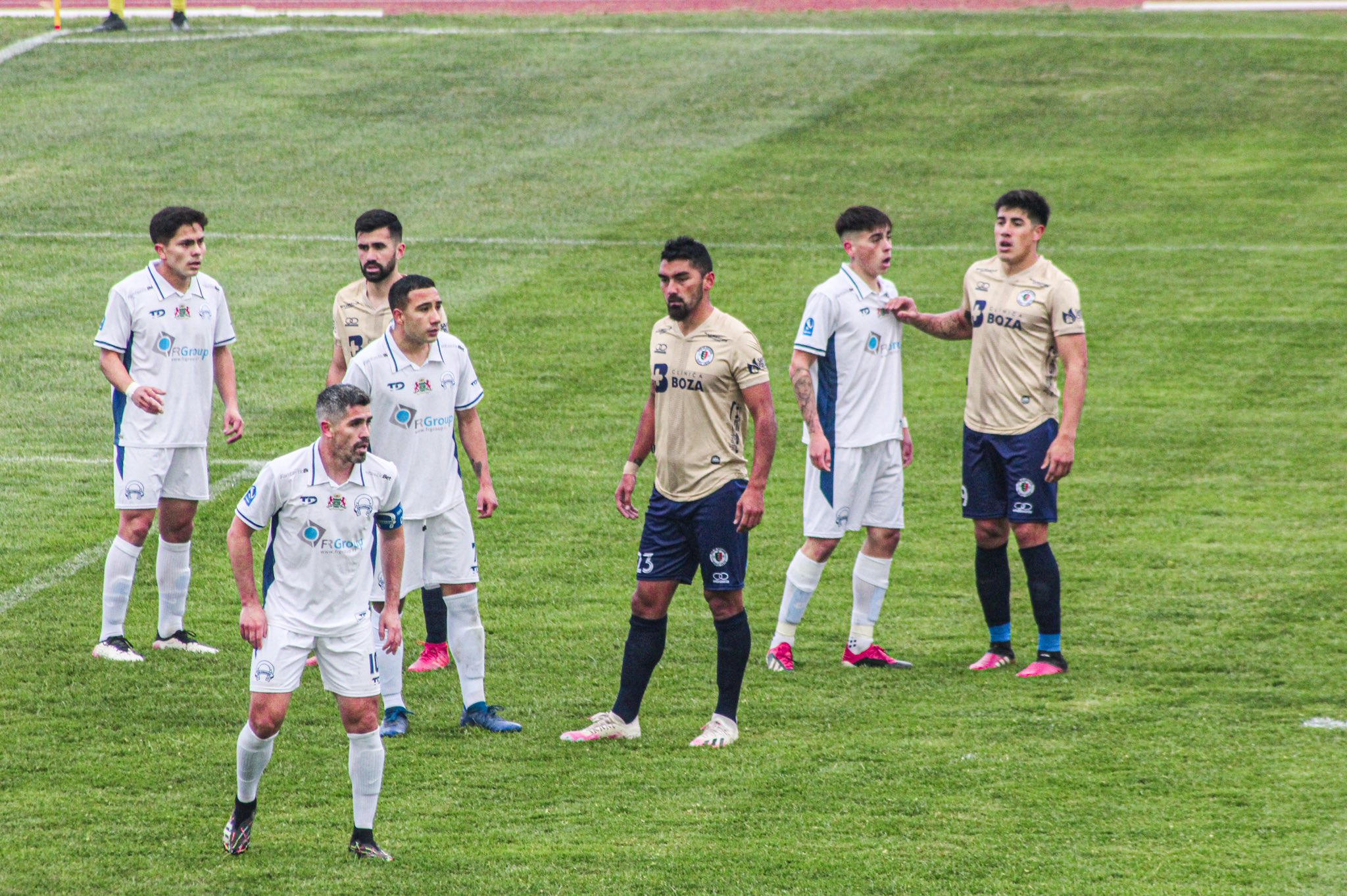 “Eres un burro de malo”: El recargado informe arbitral tras goleada de Santa Cruz sobre Colchagua