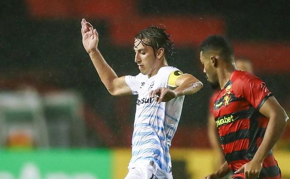 Gremio cayó ante Sport Recife y marcha último con tres derrotas seguidas en el Brasileirao
