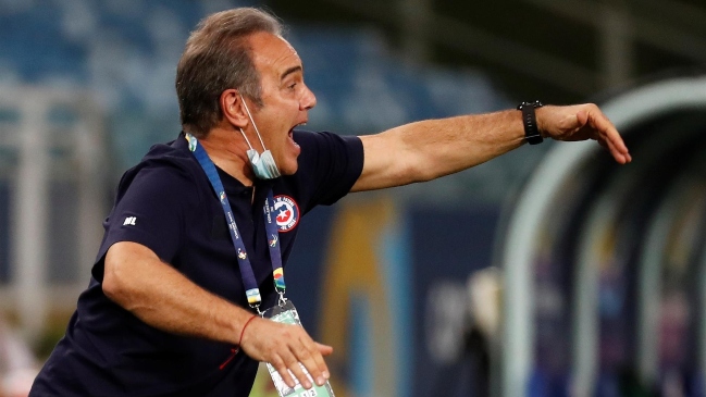 Lasarte y la salida de Vidal: Lo vi cansado, no es Superman, pero entiendo que es frustrante para él