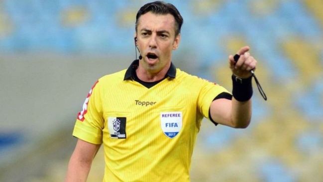 El brasileño Raphael Claus otra vez dirigirá duelo de Chile y Uruguay en Copa América