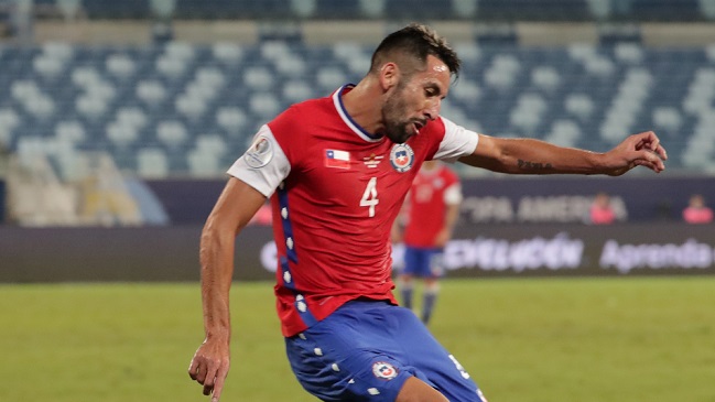 Mauricio Isla: Hubo errores fuera de lo futbolístico que solucionamos y afrontamos