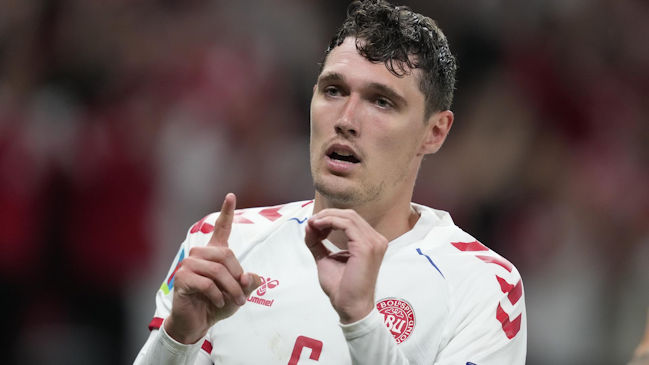 Andreas Christensen marcó un golazo de fuera del área en triunfo de Dinamarca sobre Rusia