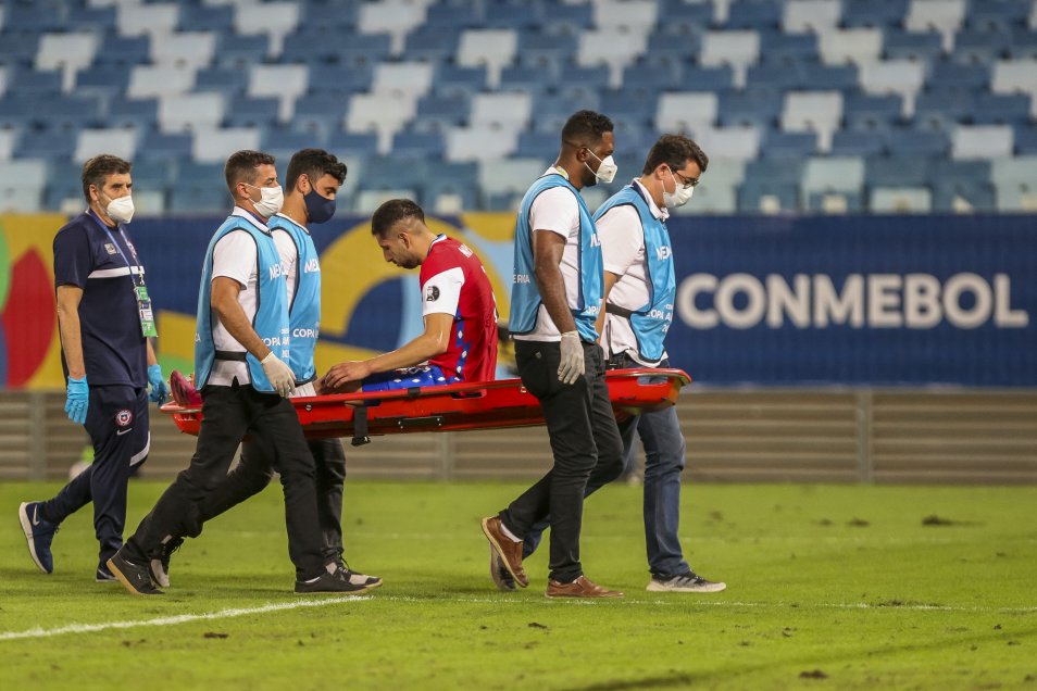 ¿Estarán ante Paraguay? Los jugadores de La Roja que salieron lesionados ante Uruguay
