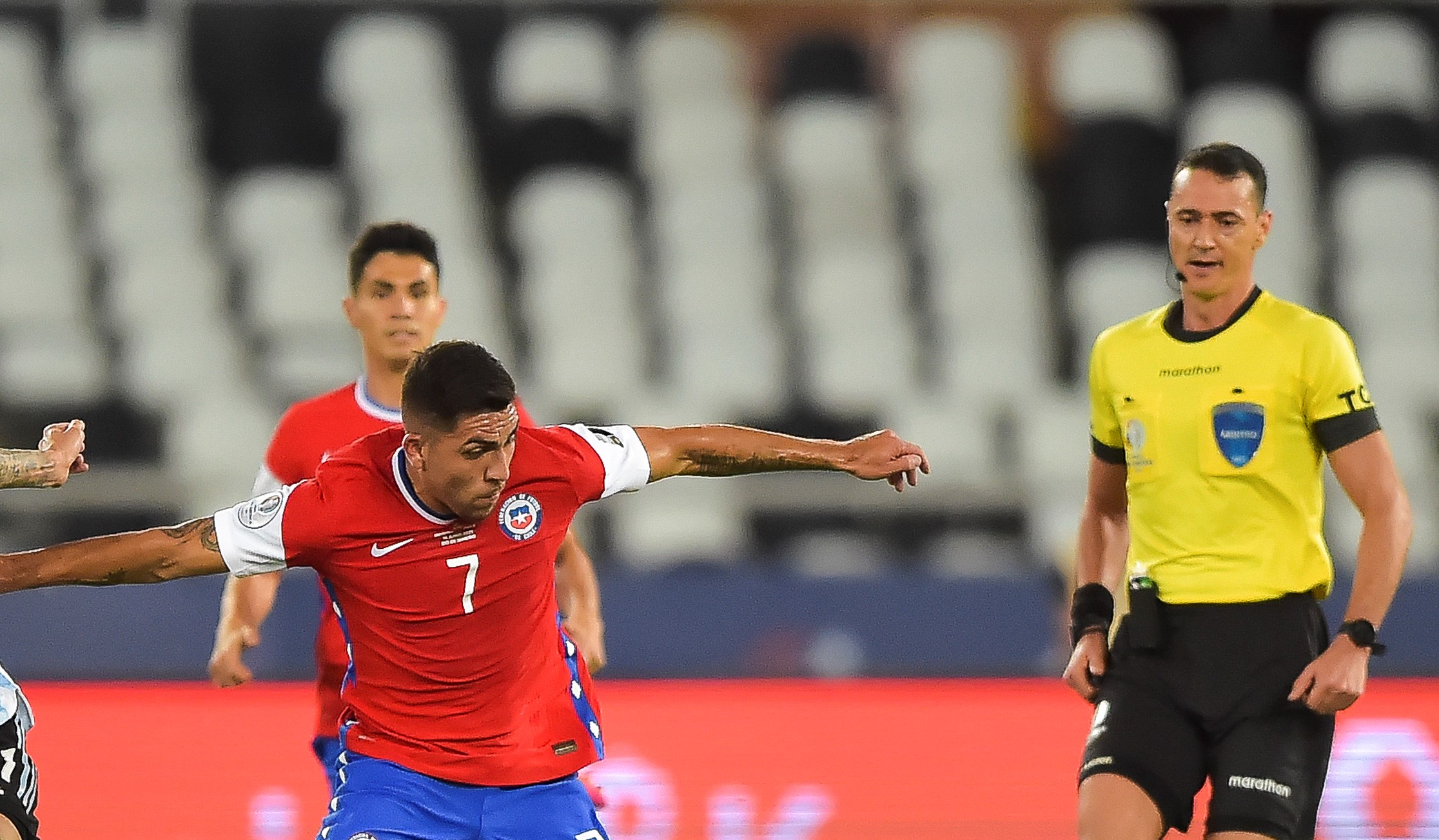 Wilmar Roldán será el encargado de arbitrar el duelo de la Roja ante Paraguay