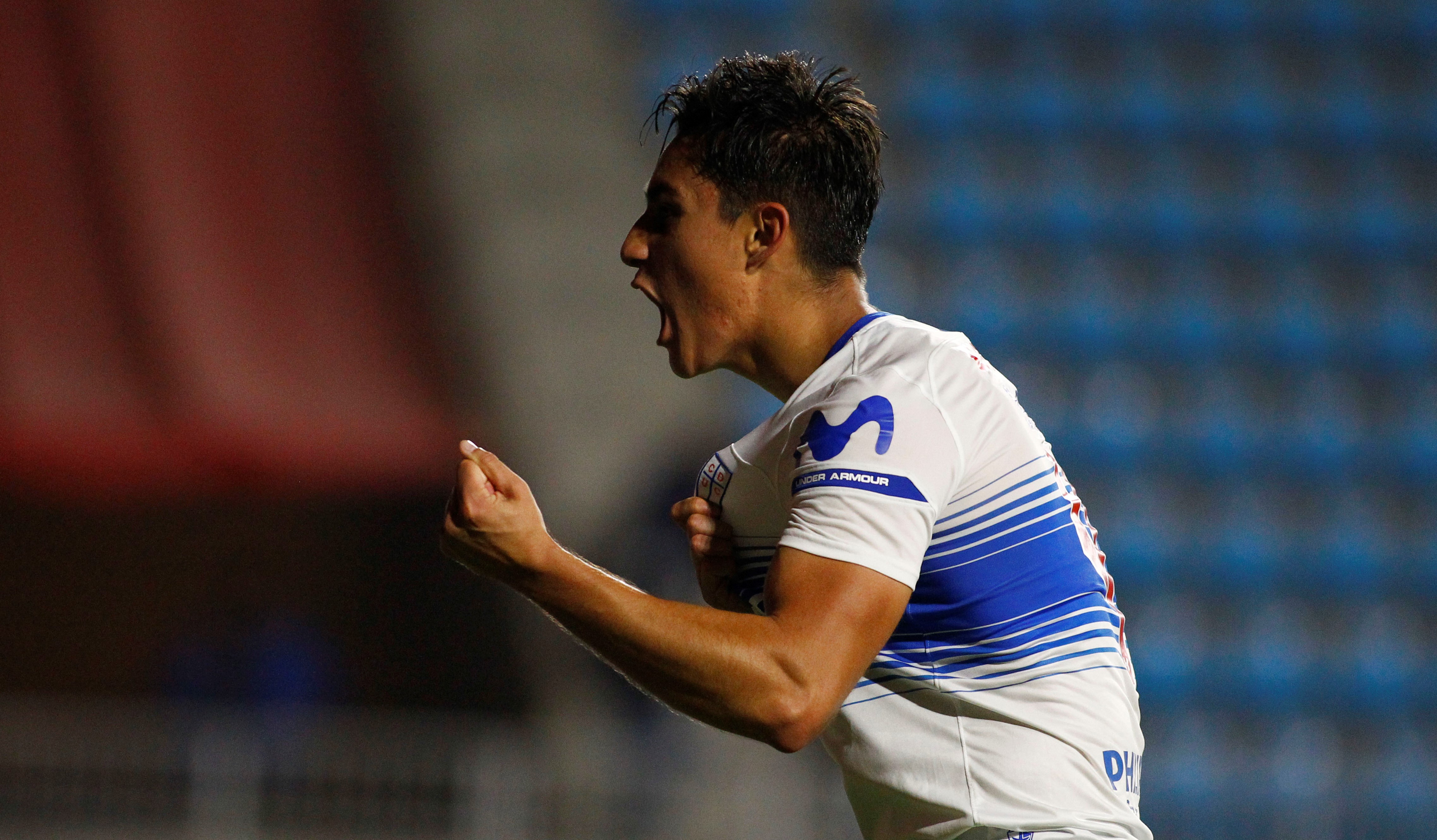 Carlos Salomón anotó su primer gol como profesional con un cabezazo ante Iquique en Copa Chile