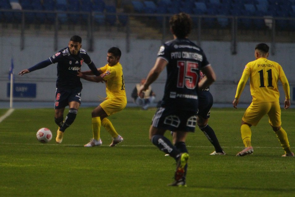La U se impuso a San Luis por Copa Chile en el reestreno del interino Esteban Valencia